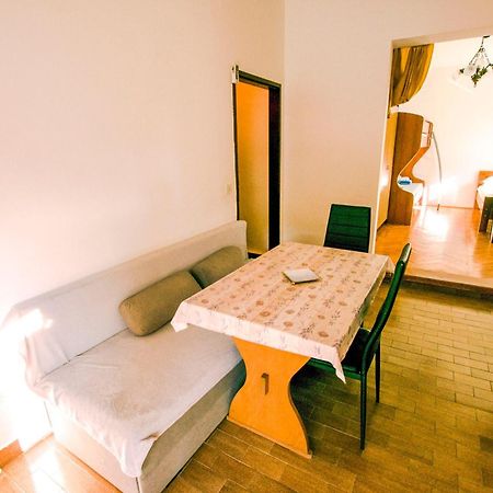 Apartment Marin Ткон Екстериор снимка